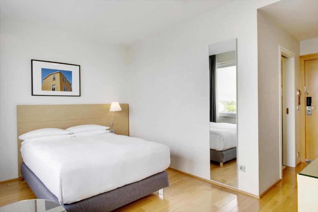 Hilton Reykjavik Nordica Room Type - Queen Room - Scenic View