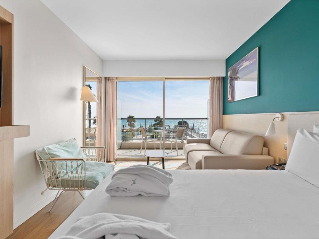 Mercure Villeneuve Loubet Plage - Tap to explore photos