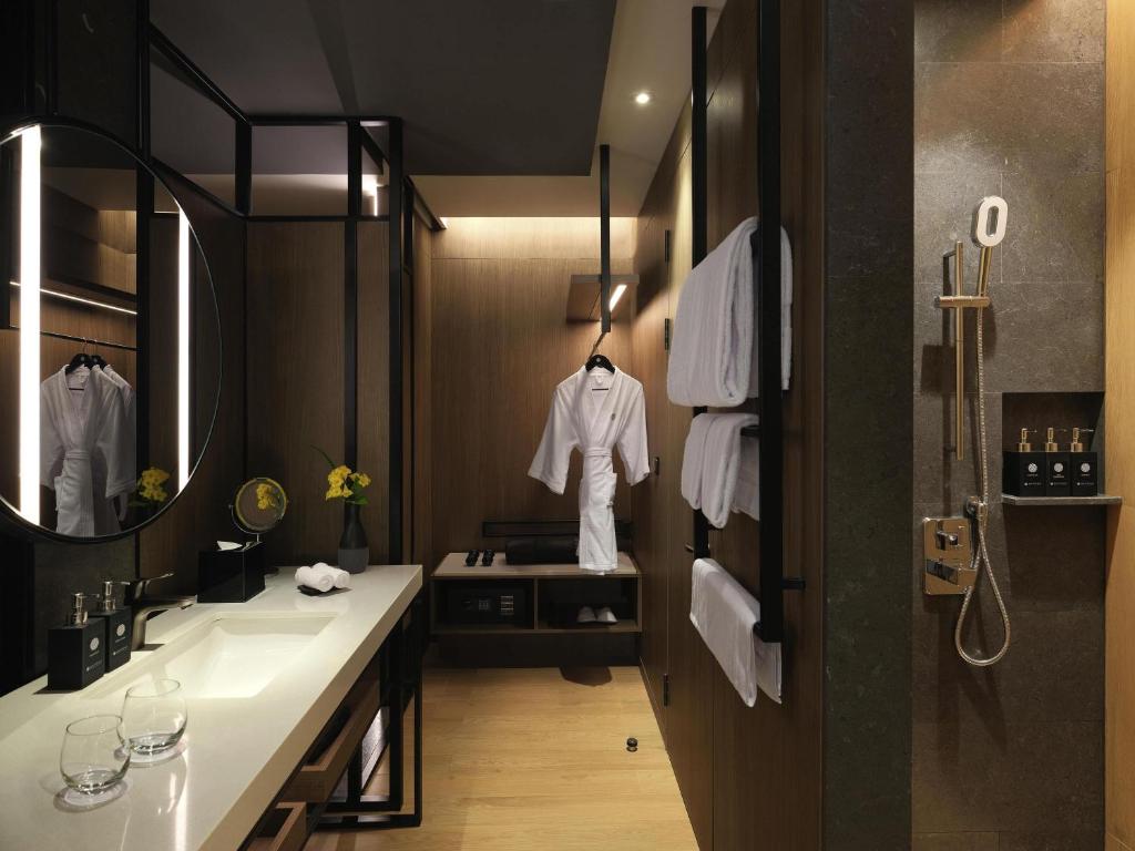 PULLMAN BANDUNG GRAND CENTRAL - Tap to explore photos