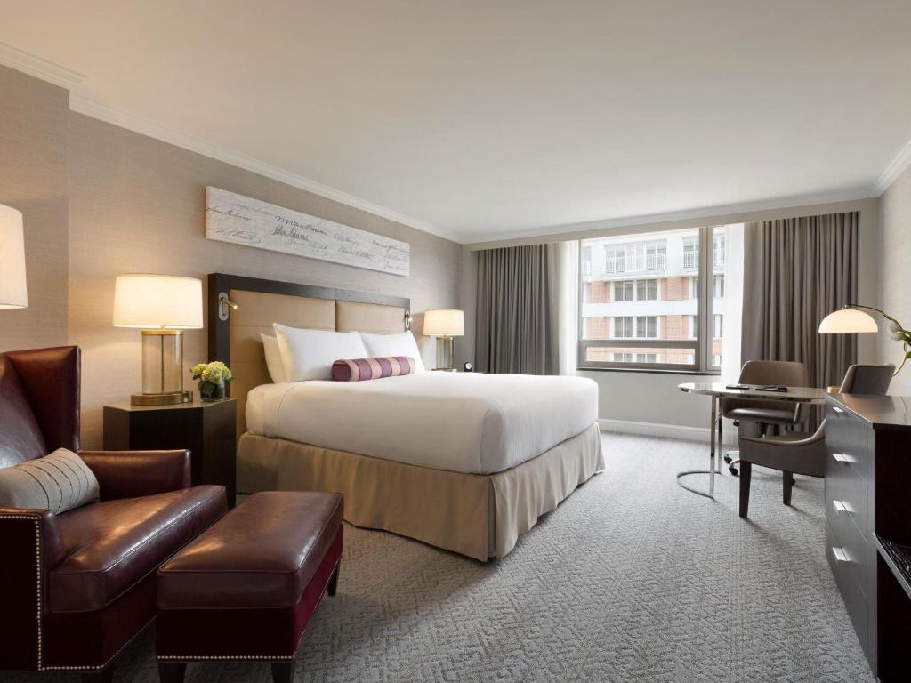 Fairmont Washington, D.C., Georgetown Room Type - Fairmont King Room