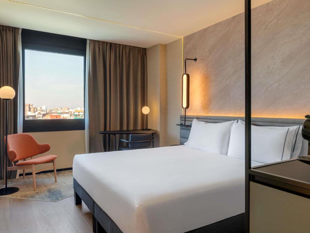 Novotel Valencia Lavant Room Type - Superior Room with Sofa Bed