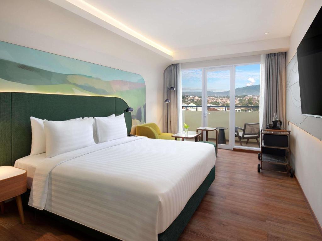 Mercure Garut City Center - Tap to explore photos
