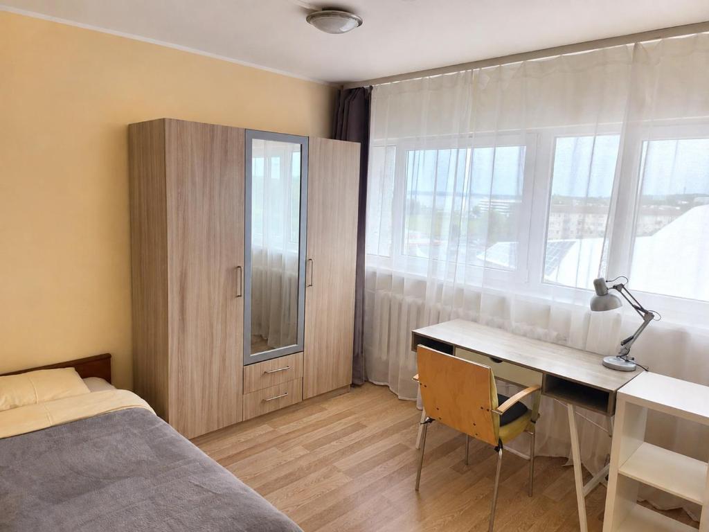 Bright & Peaceful Room Near Old Town - Tap to explore photos