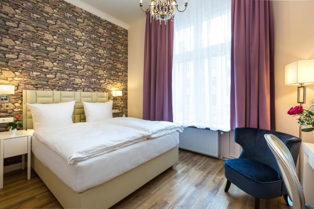 Двухместный (Большой двухместный номер с 1 кроватью), ARCO Hotel
