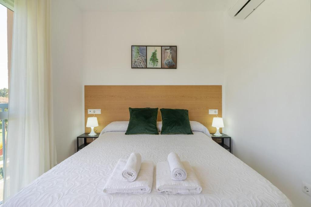 Apartamento Campo Golf Hoyo 18 - Tap to explore photos