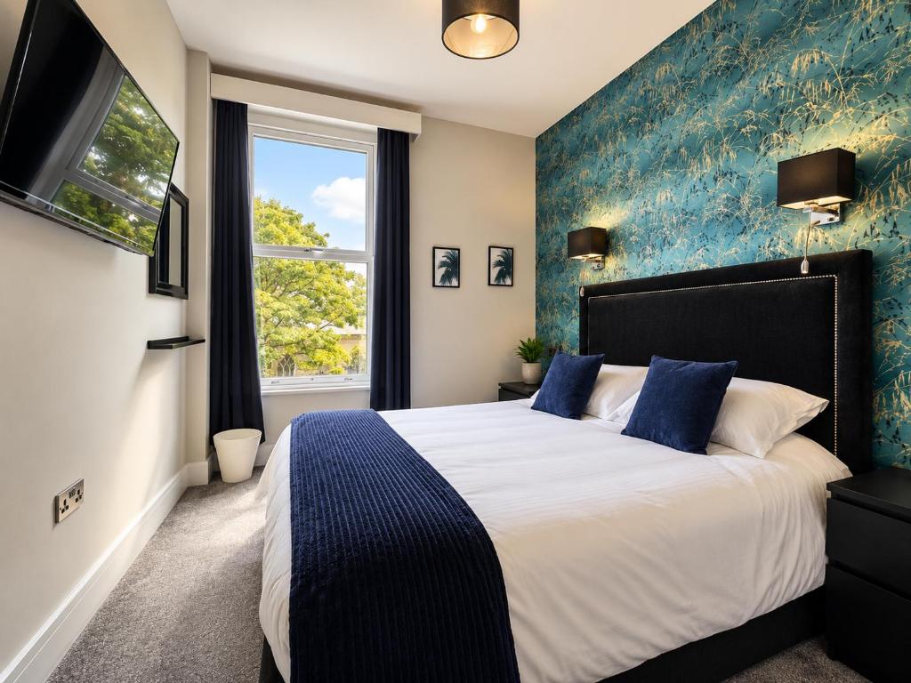 Bay View Holiday Apartments - Tap to explore photos