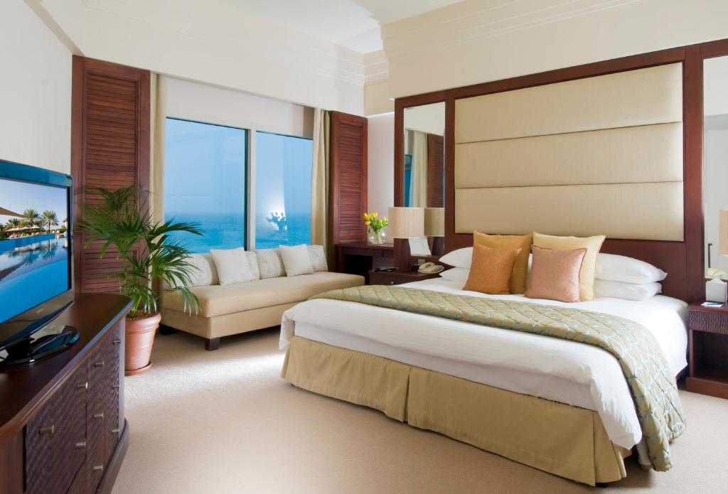 Danat Jebel Dhanna Resort photo 2