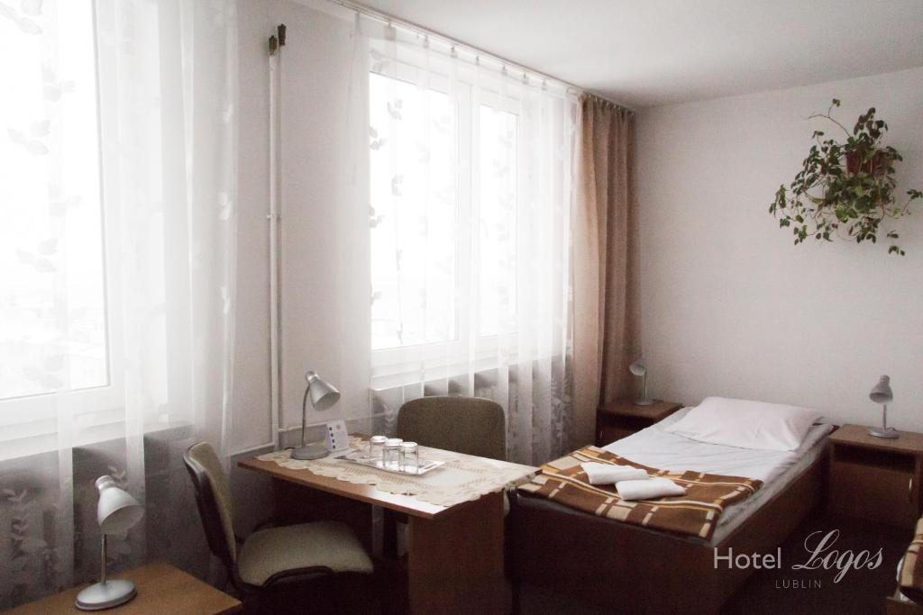 Трехместный (Трехместный номер), Hotel Logos