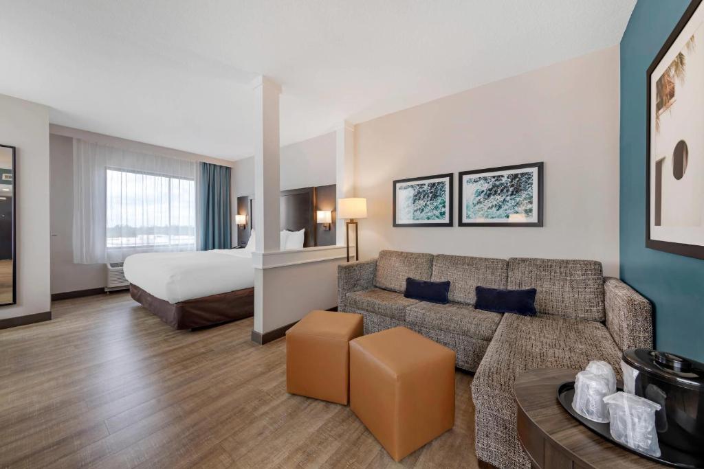 Comfort Inn & Suites Miami International Airport