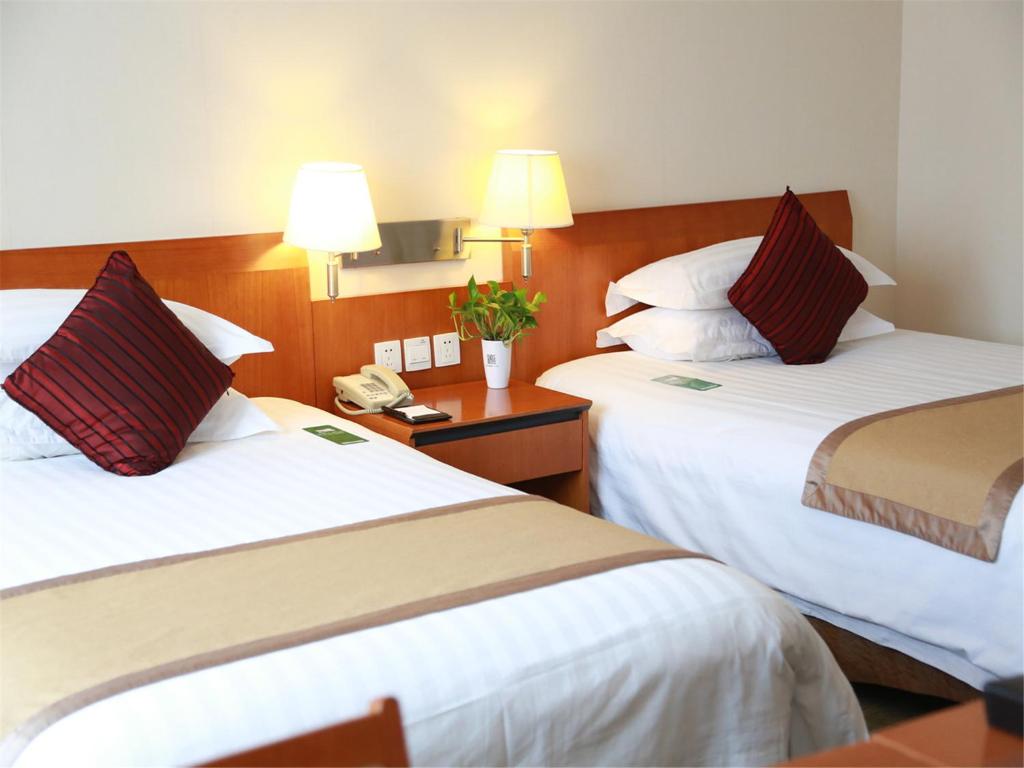 Двухместный (Only for Mainland Chinese Citizens with Chinese ID Card - Standard Twin Room), Jing Lun Hotel