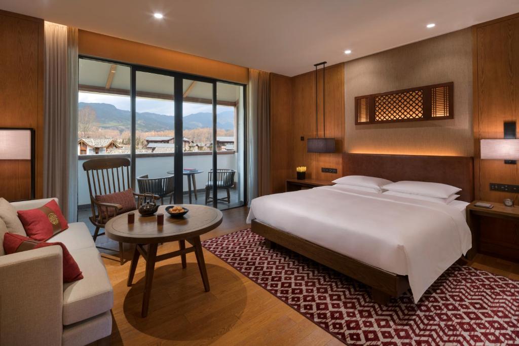 Jinmao Hotel Lijiang, the Unbound Collection by Hyatt photo 3