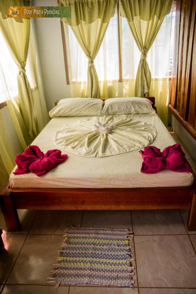 Poor Man's Paradise Lodge photo 3