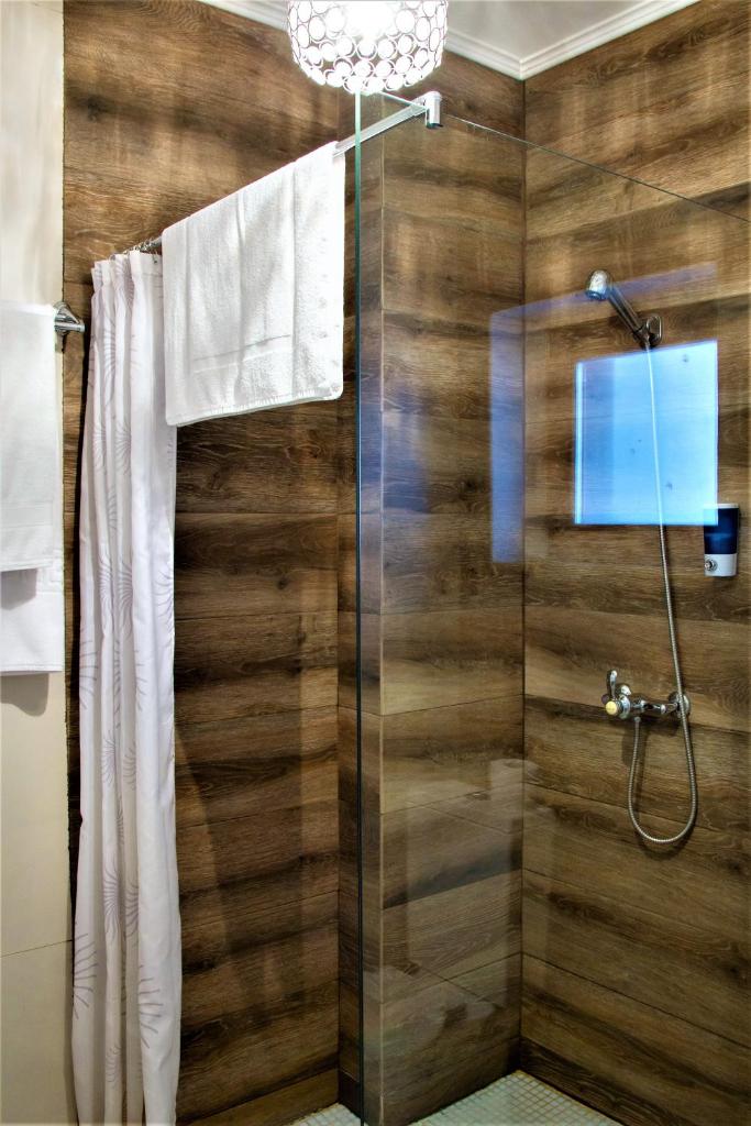 Двухместный (Представительский двухместный номер с 1 кроватью), Old City Bucharest NF Hotels