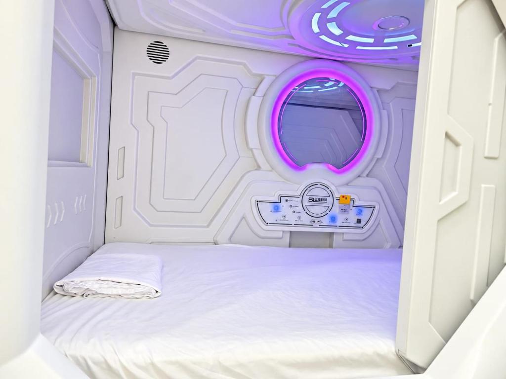 min hostel capsules, Madrid