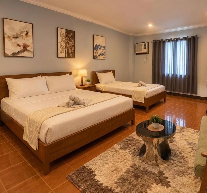 Chad's Lodge, Coron