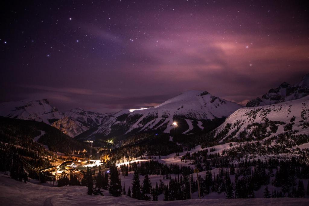 Sunshine Mountain Lodge photo 1