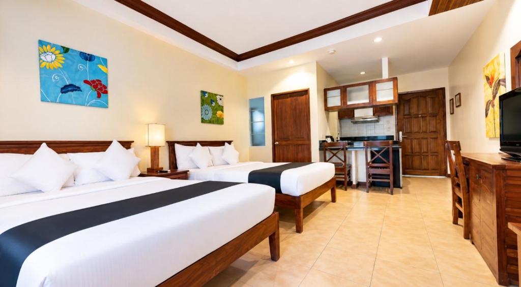 Club Balai Isabel Taal Lakeview 305 Malvar, Mendez