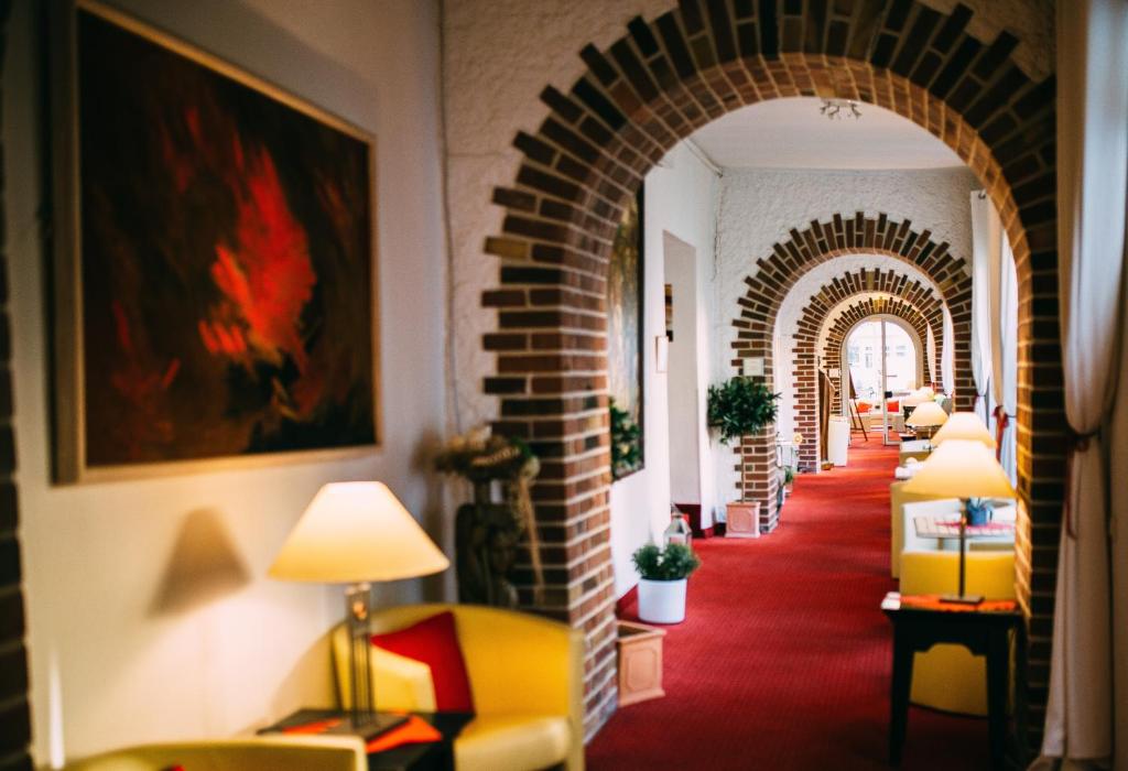 Schlosshotel Domäne Walberberg photo 2