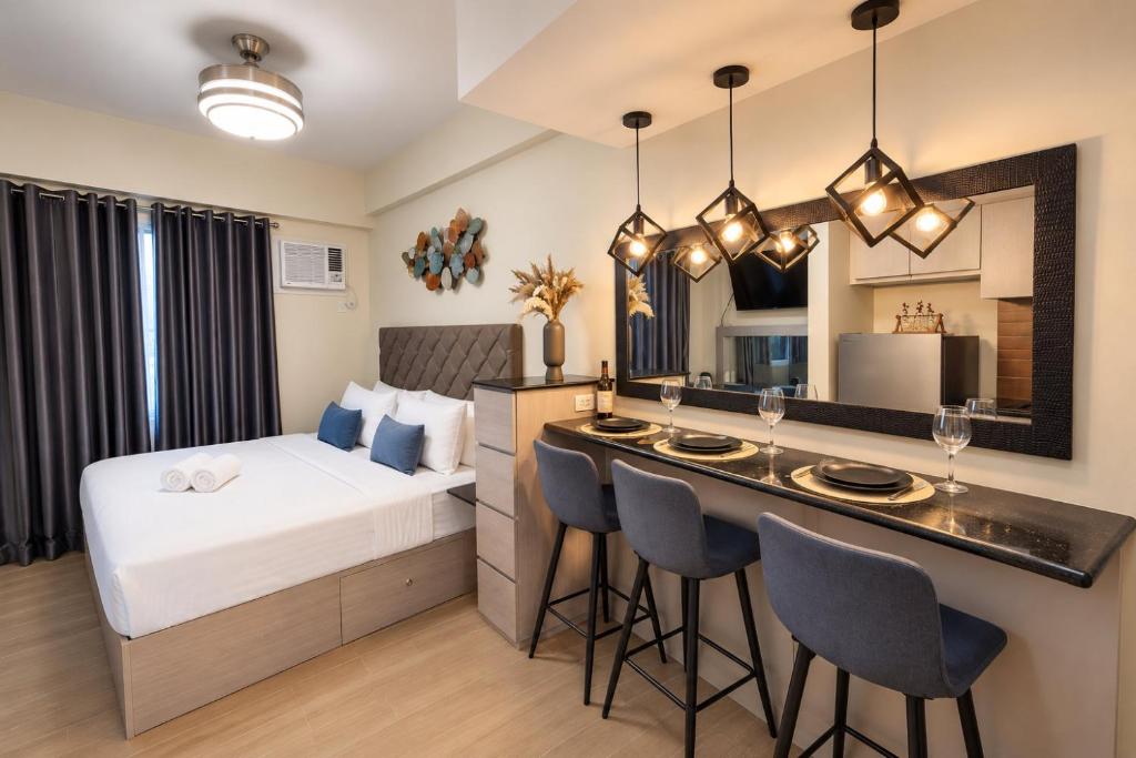 Megaworld Furnished Studio Near Mall/Marriott/ICC