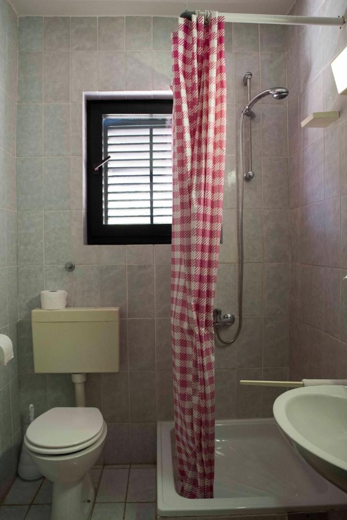 Guest House Alek photo 3