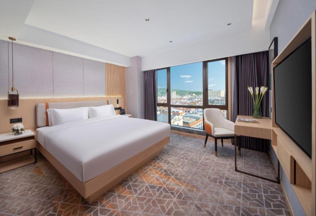 Yiwu Junyi Yunjing International Hotel