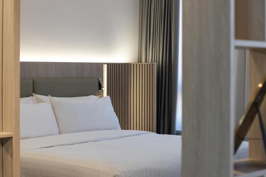 Courtyard by Marriott Downtown Sibiu - Tap to explore photos