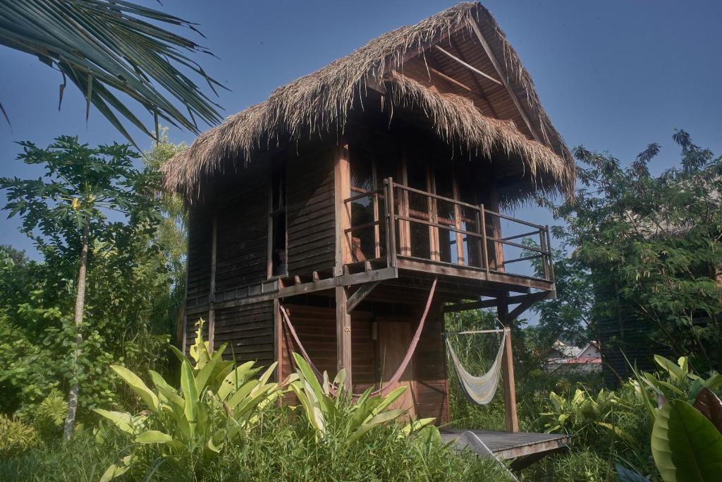 Номер (Просторное бунгало Breezy с видом на сад), Castaway Resort Koh Lipe