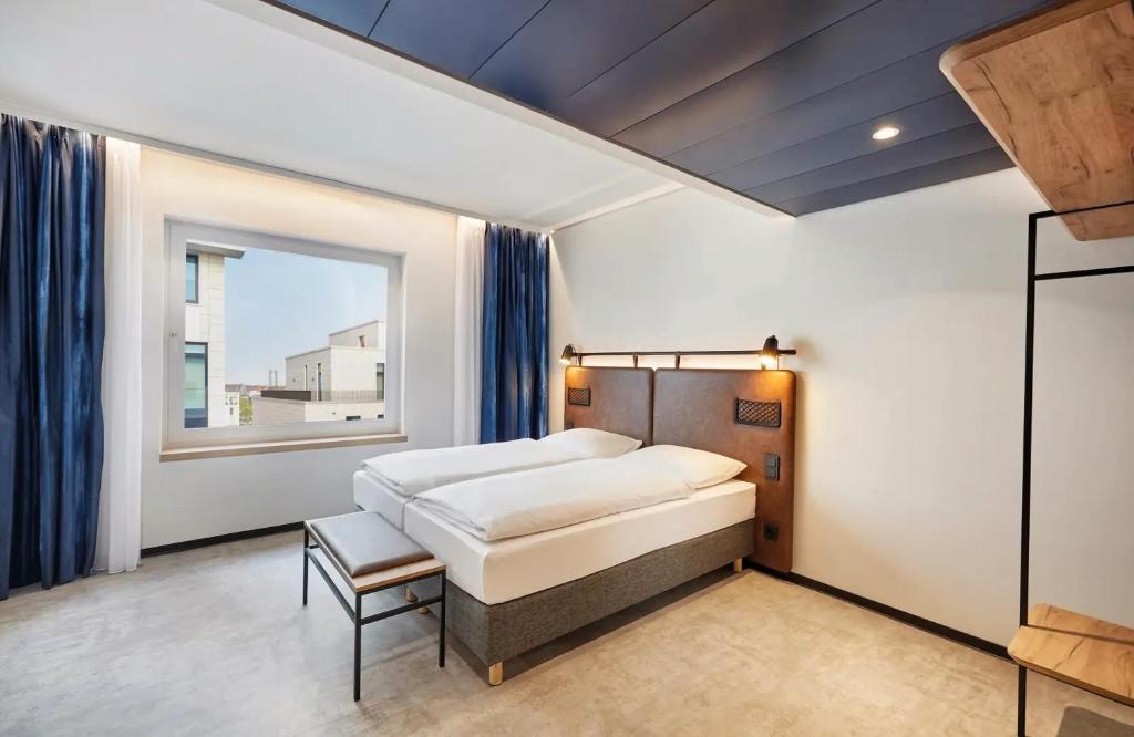 Leonardo Smart Hotel Düsseldorf, Dusseldorf