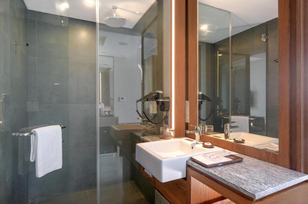 Kokoon Hotel Banyuwangi Room Type - Deluxe Twin Bed