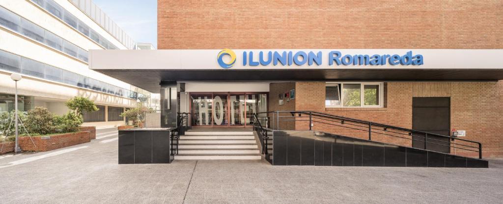Ilunion Romareda photo 1