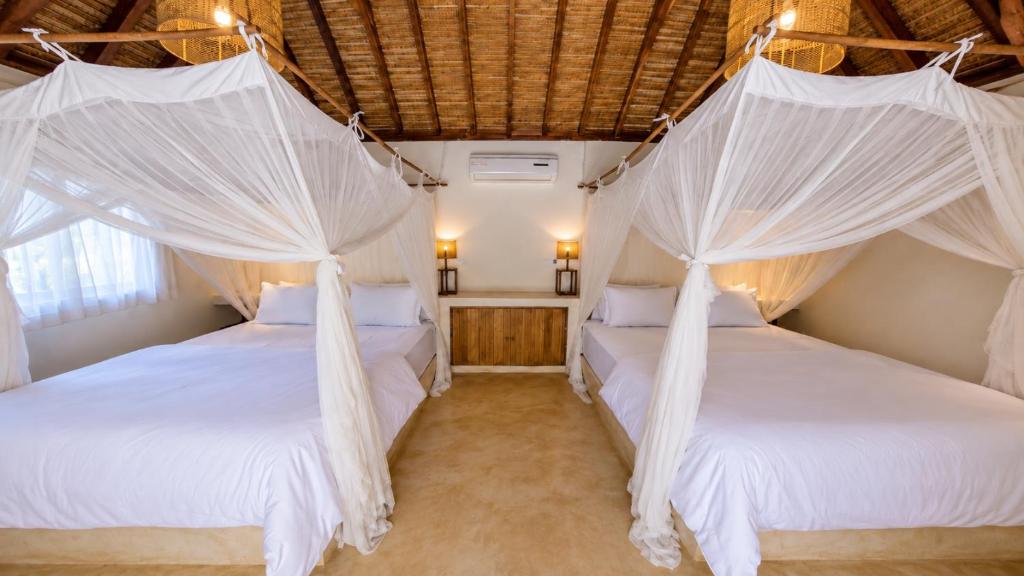 81 Palms Resort Room Type - Twin Room