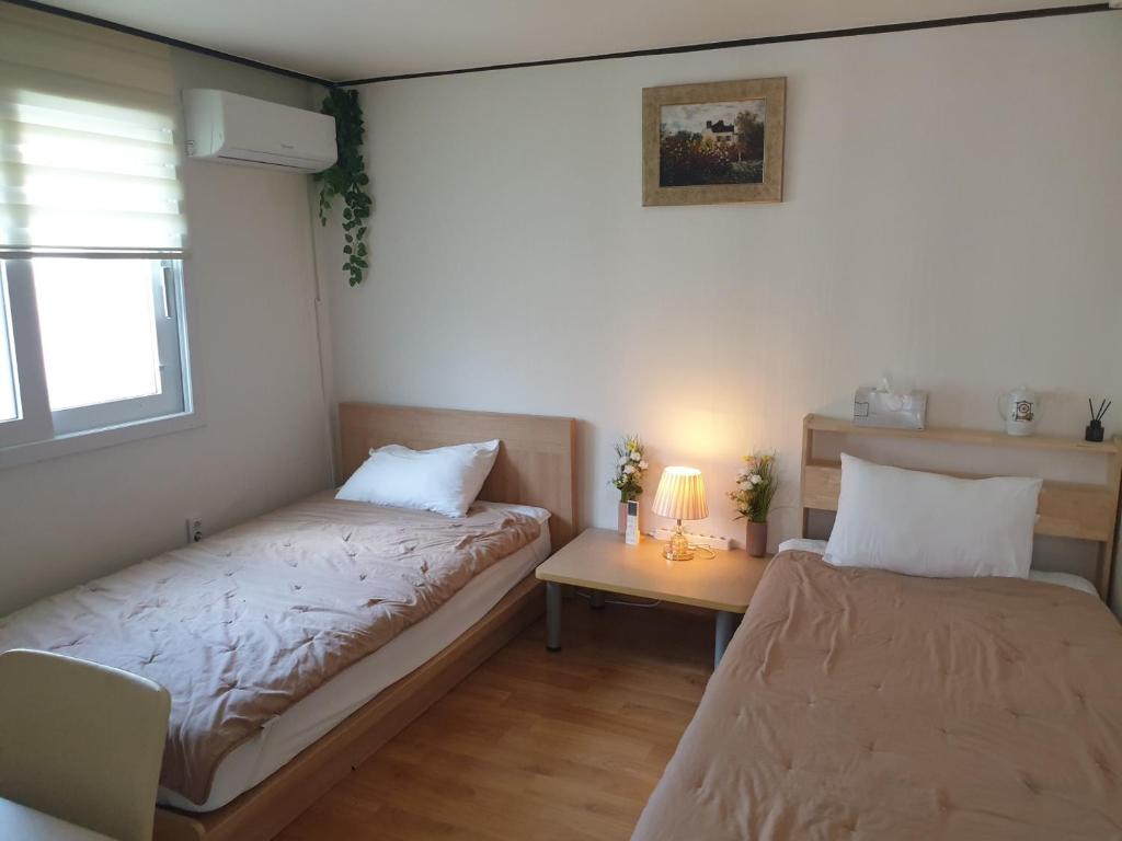JIAN Green House Room Type - Twin Room Shared Bathroom