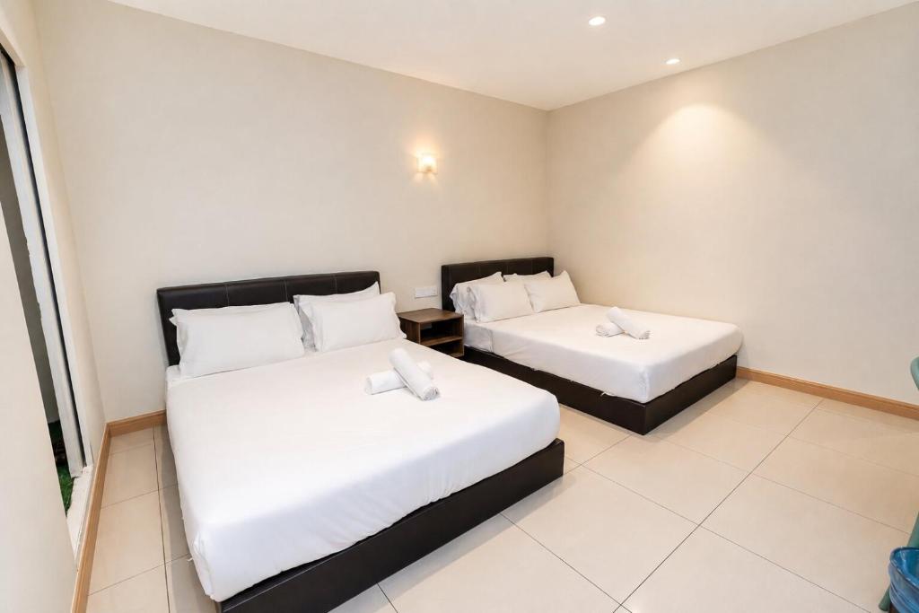 Swing and Pillows at PJ KD Room Type - Deluxe Family Room