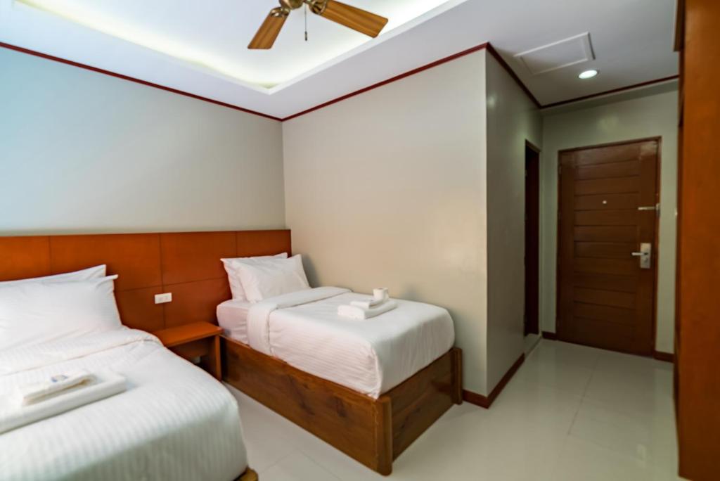 Coral Cliff Hotel photo 4