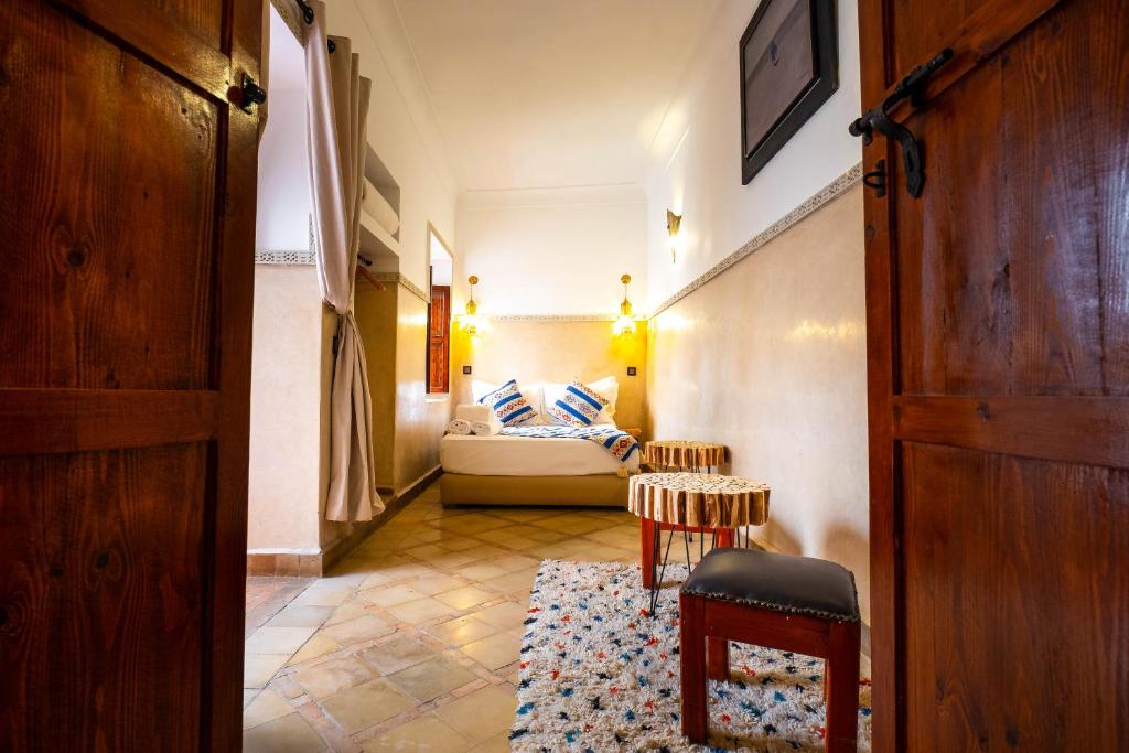 Riad Chalymar - Tap to explore photos