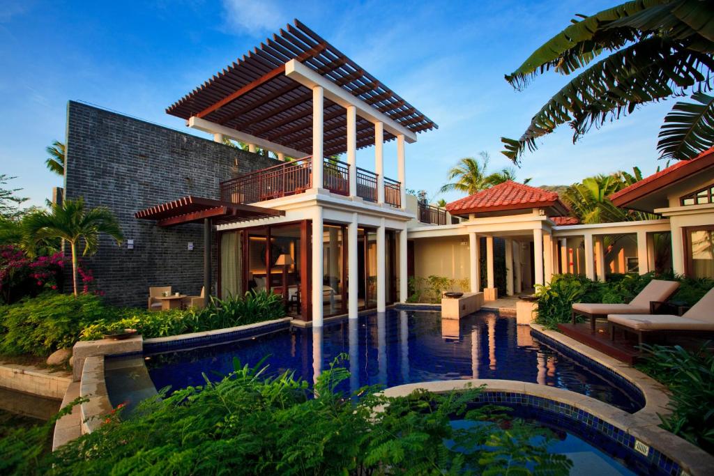 Вилла (Вилла Spa Sanctuary с бассейном ), Banyan Tree Sanya