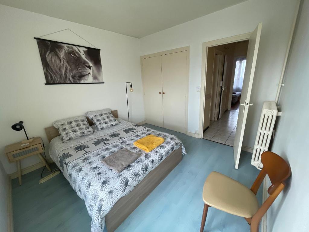 Appartement a 2km du circuit, proche tram, acces direct du circuit en tram en 5 mn