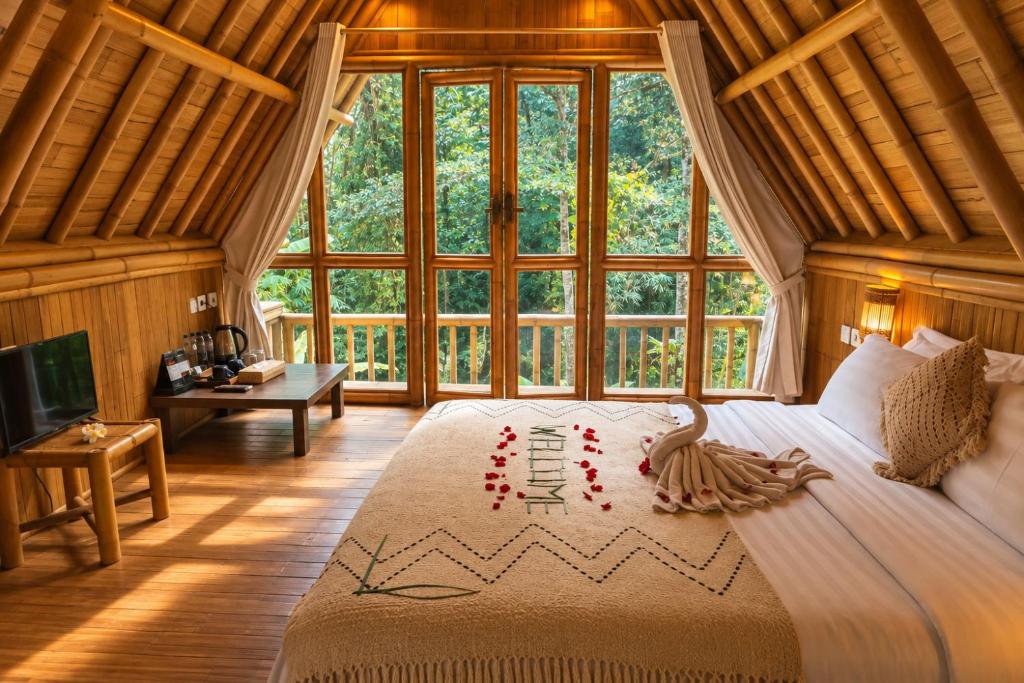 Aksha Riverside Ubud Room Type - Junior Suite with Private Pool