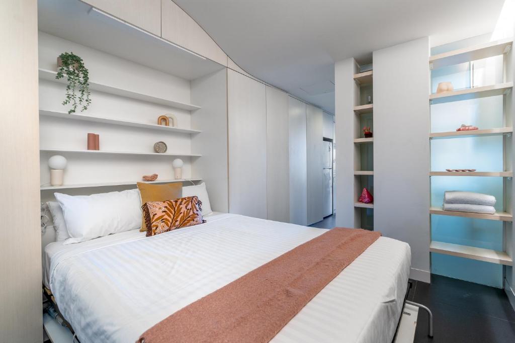 Elegant Inner City Life Nishi Building - Hosted by CanStay