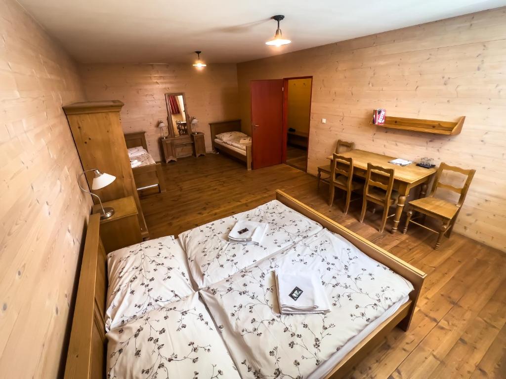 Pivovarský hotel Room Type - Comfort Quadruple Room