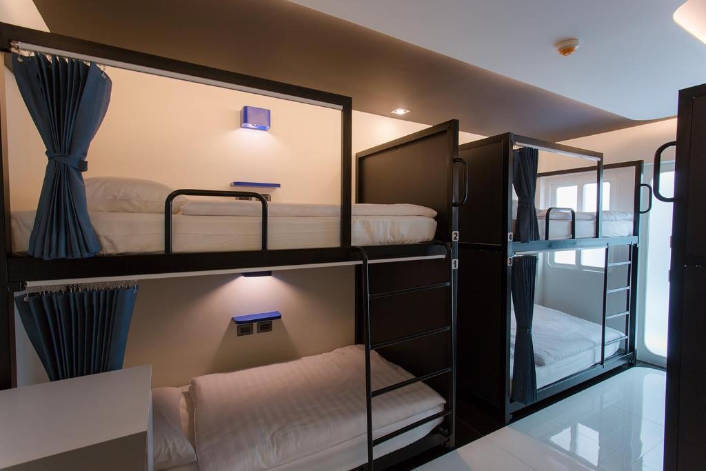 Номер (Кровать в общем 6-местном номере для женщин), Хостел BearPacker Patong