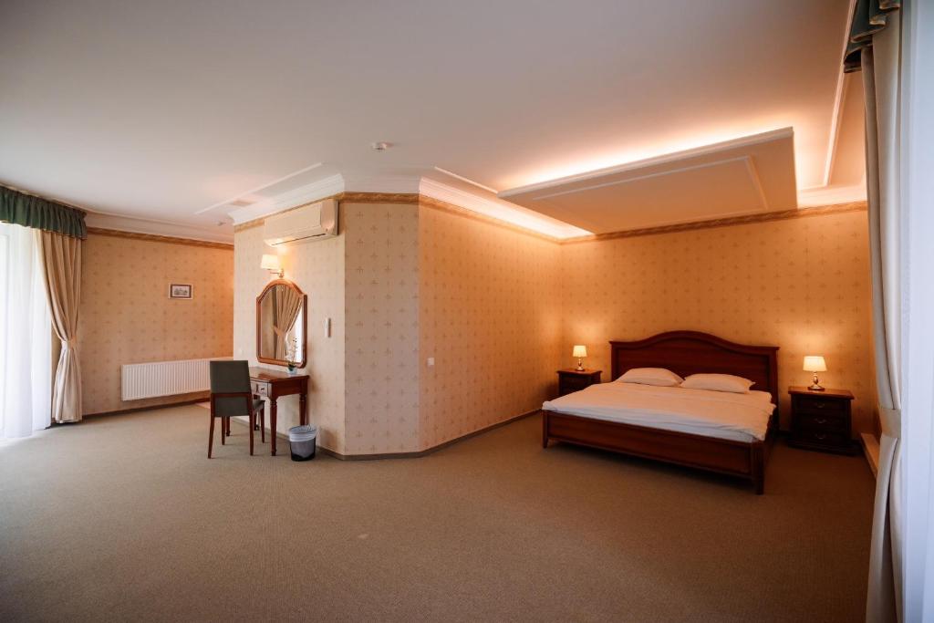Viesnīca Garden Room Type - King Suite with Balcony