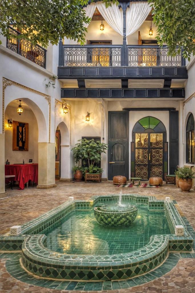 Riad ABBASSIA Marrakech Première - Authentic Medina Experience, Marrakech