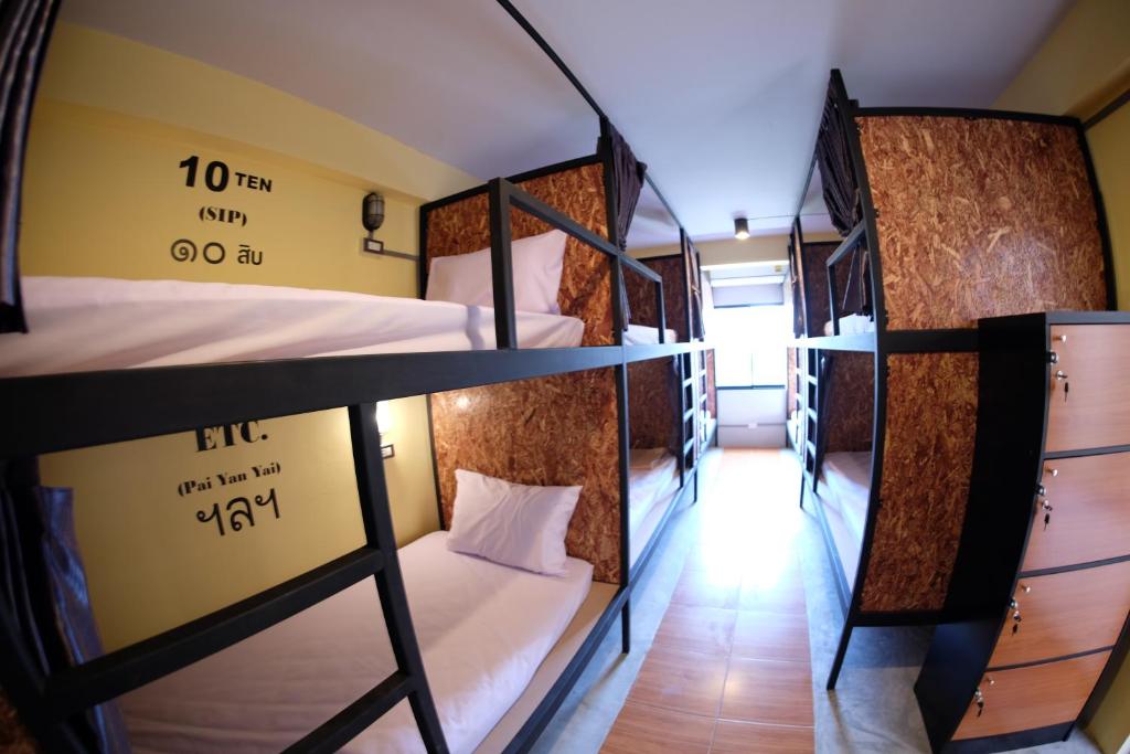 Номер (Кровать в общем номере для мужчин и женщин с 10 кроватями), Hide Bangkok Hostel