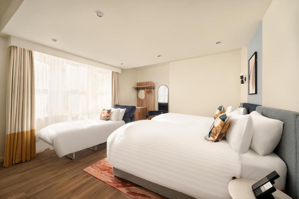 voco London – Bloomsbury by IHG Room Type - Premium Triple Room