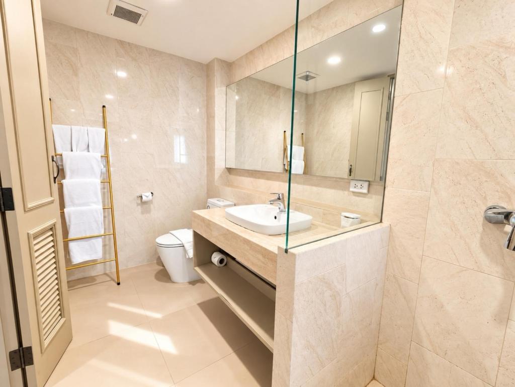 Eurana Boutique Hotel Room Type - Premier Double or Twin Room