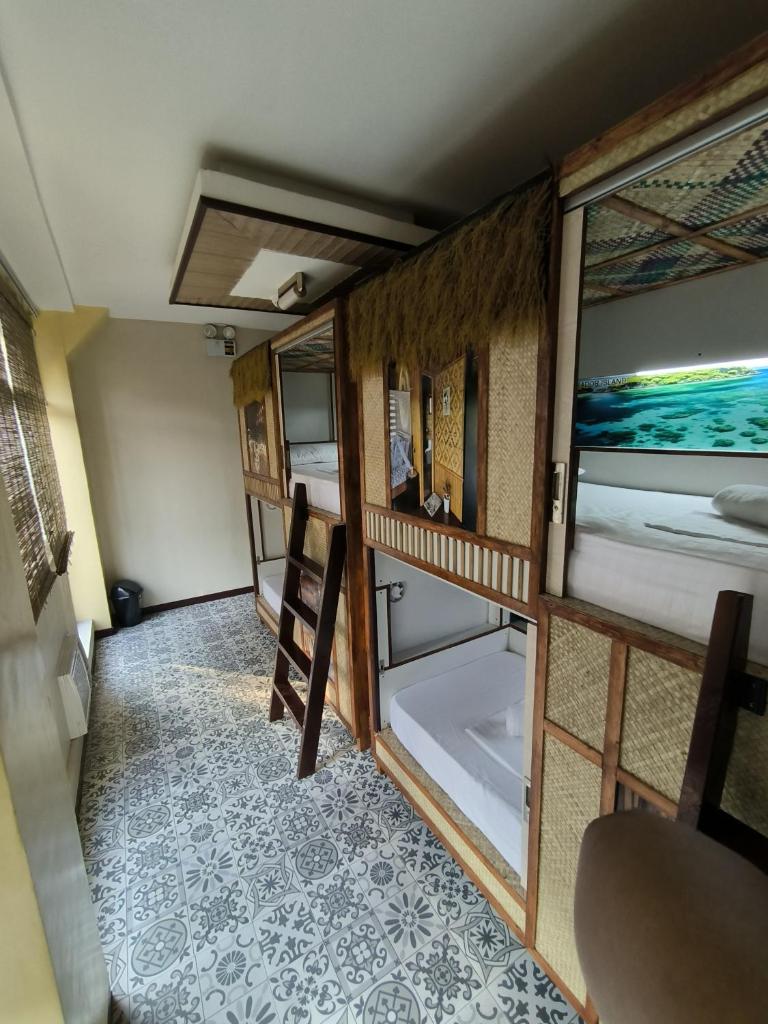 Balai Balai Capsule Hotel Cebu Room Type - Single Bed in Mixed Dormitory Room