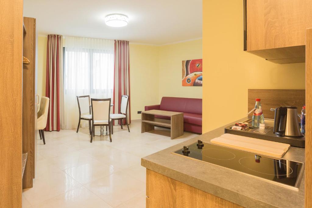 Апартаменты (Апартаменты), Naam Hotel & Apartments