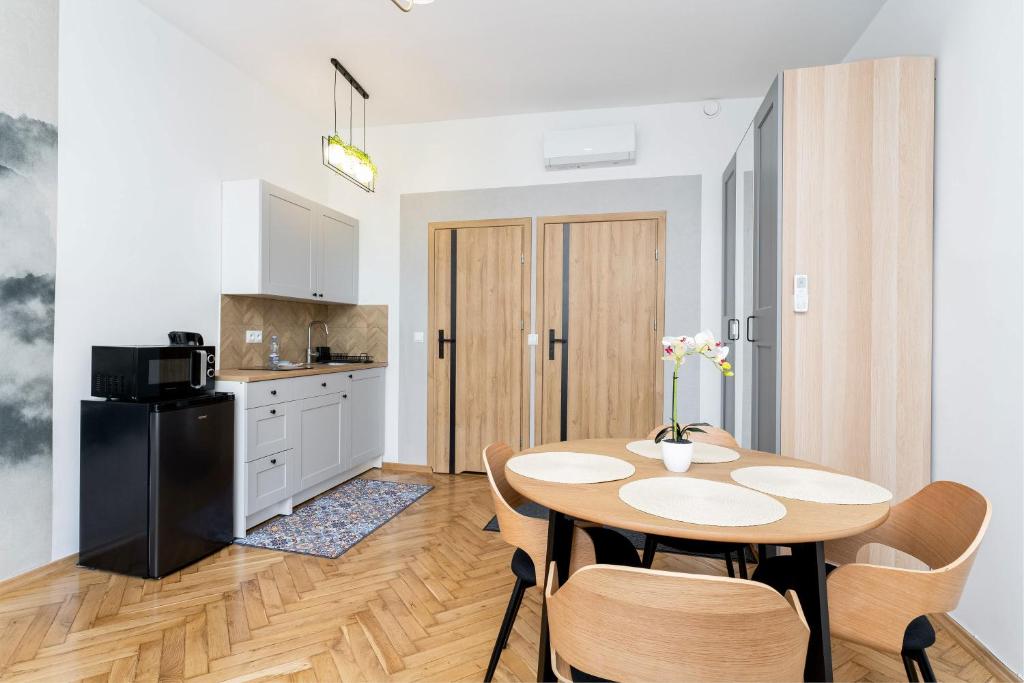 Apartamenty Starowiślna 54 - Kraków Kazimierz Room Type - King Studio with Sofa Bed