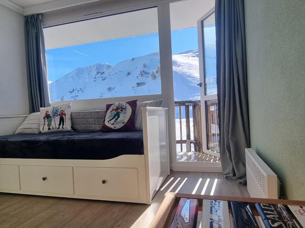 Studio charmant sud Au pied des pistes Balcon avec magnifique vue - Tap to explore photos